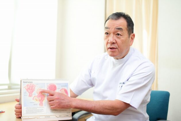 院長による診察の様子